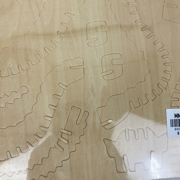 Puzzled 3-D Puzzle Wood Craft Construction Kit 148 Pieces Assembled Size 21" New - Picture 5 of 6